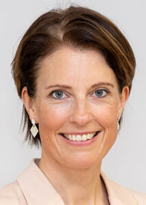 Priv.-Doz.in Dr.in Kathrin Strasser- Weippl, MBA